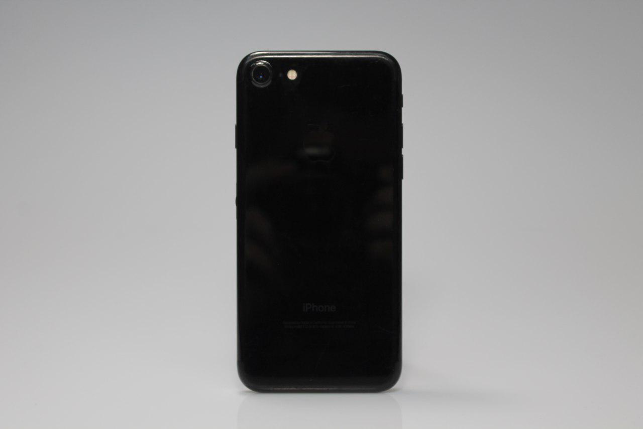 iPhone 7 32GB Jet Black (MQTR2) б/у