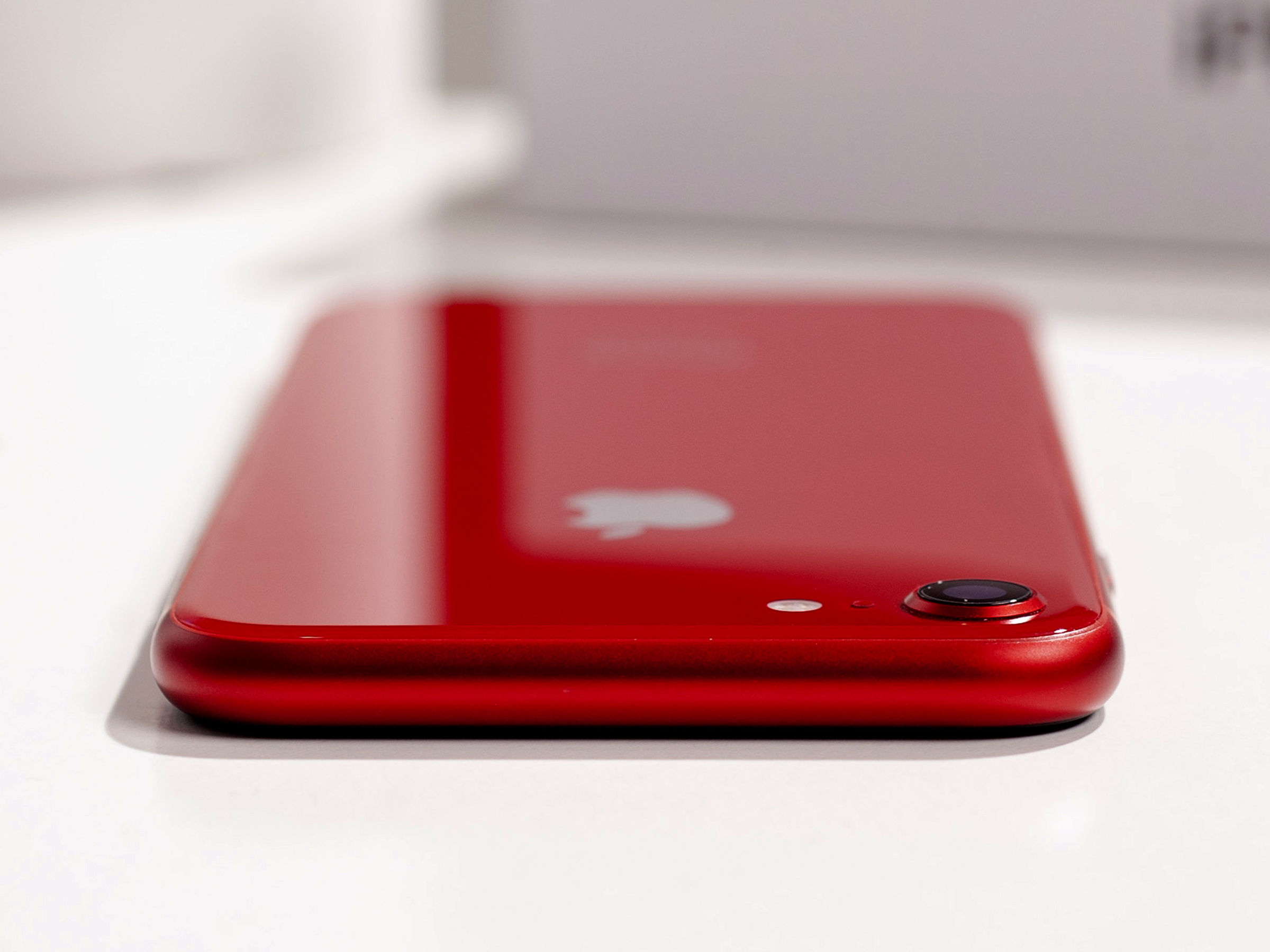 iPhone 8 64GB Red б/у